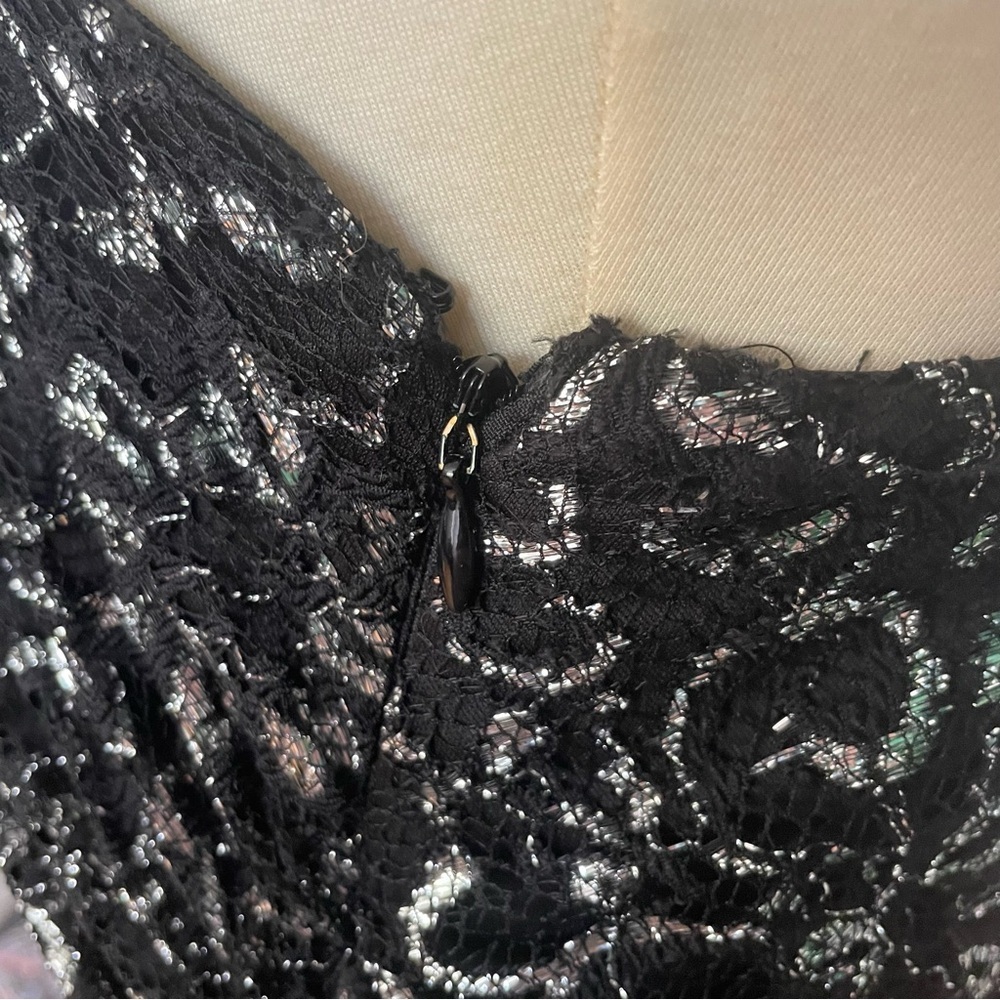 Holiday Party Dress Metallic Lace Gown Formal Black Silver Calvin Klein - Picture 5 of 12